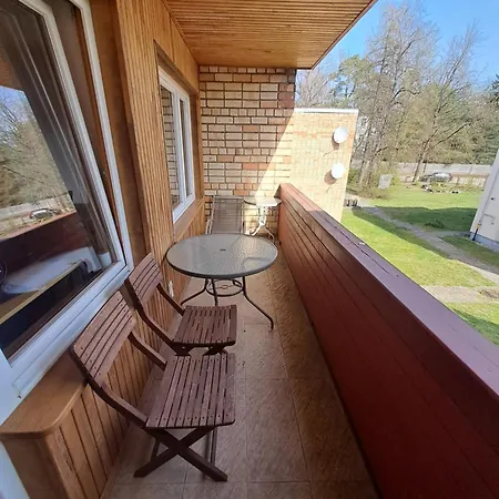 Cozy - 100m Beach, Ac, Workstation, Balcony, Backyard, Yoga Mat Apartment *