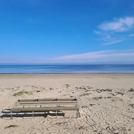 Cozy - 100m Beach, Ac, Workstation, Balcony, Backyard, Yoga Mat * Jurmala